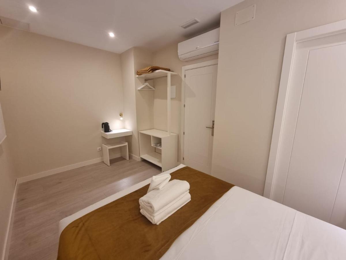 Ch Velarde Hotel Madrid Buitenkant foto
